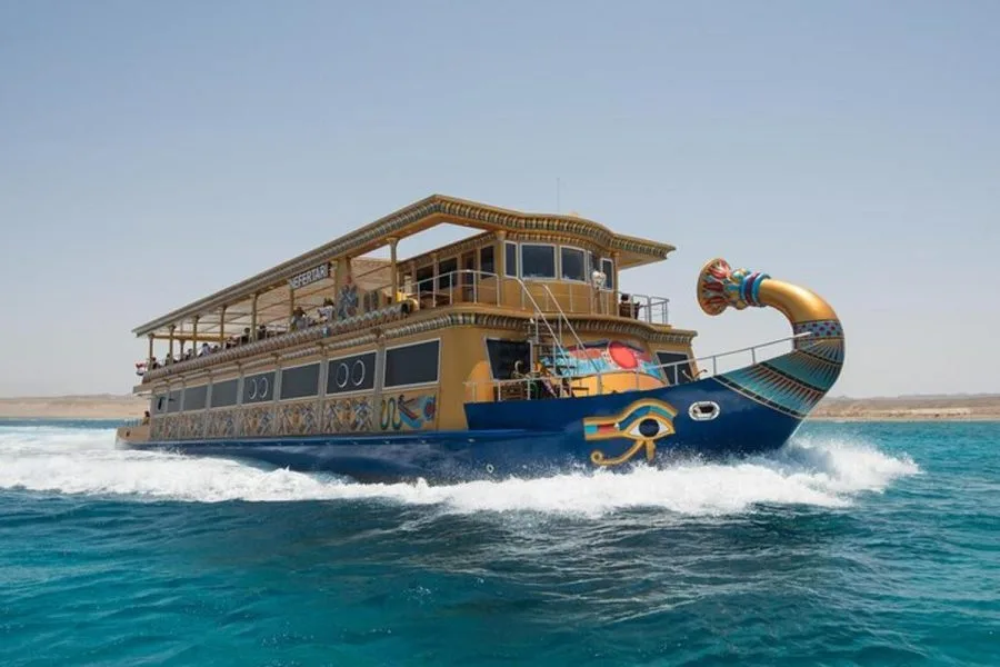 Nefertari boat